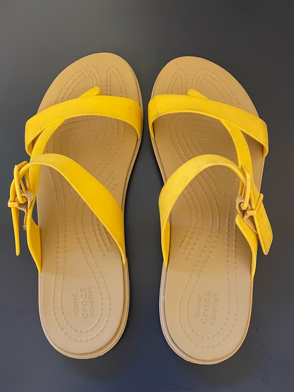 Crocks Yellow Women’s Sandals Size 7